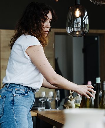 Wein wird angerichtet